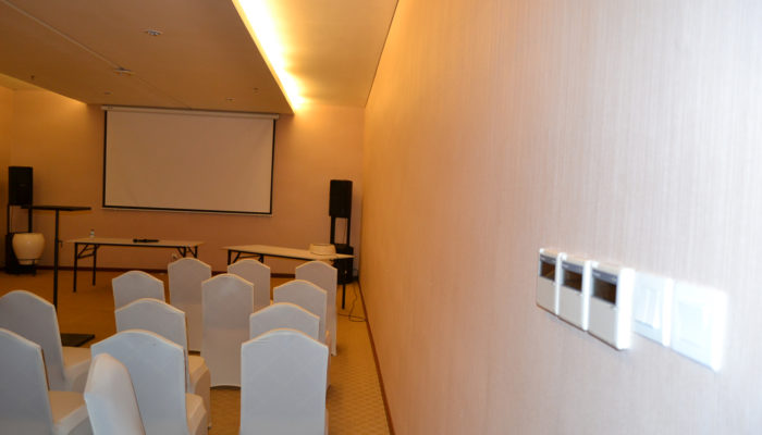 MEETING ROOM-BINGIN-WALLPAPER1