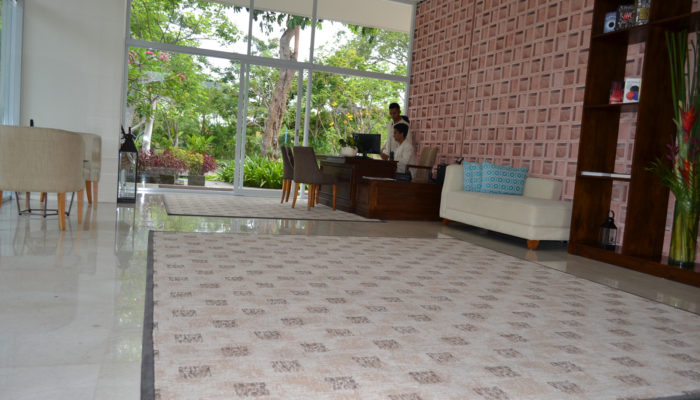 VILLA LOBBY1